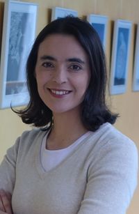 Dr. Ana Vila Verde (she)